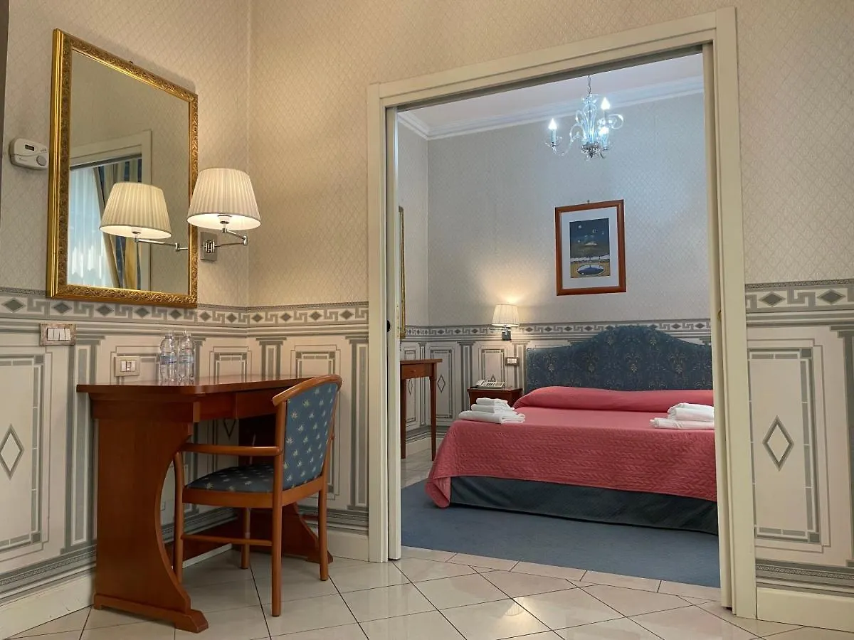 City Hall Catania Pensionat